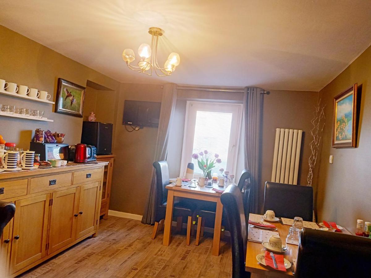 The Milton Accommodation Elgin Exterior photo